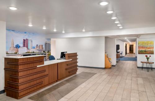 La Quinta Inn by Wyndham Columbus Airport Area - image 2