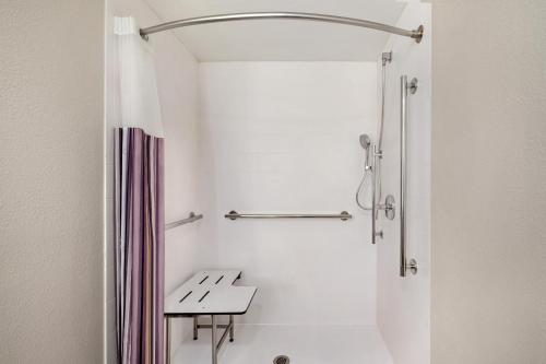 La Quinta Inn by Wyndham Columbus Airport Area - image 9
