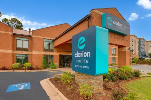 Clarion Pointe Atlanta Airport College Park in Atlanta, USA
