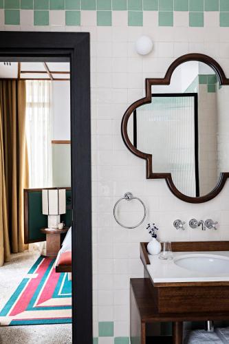 Standard Single Room image 1