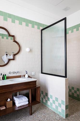 Junior Suite image 2