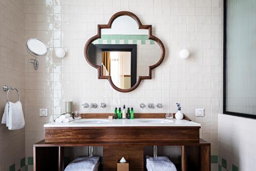 Presidential Suite image 1