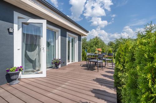 Family Garden House with Free Private Parking & Playground, Riga (fotografie 2)