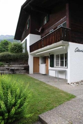  Chalet Catarina Parterre, Unterkunft in Lenk im Simmental