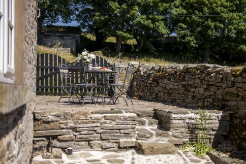 Knight's Rest - image 12