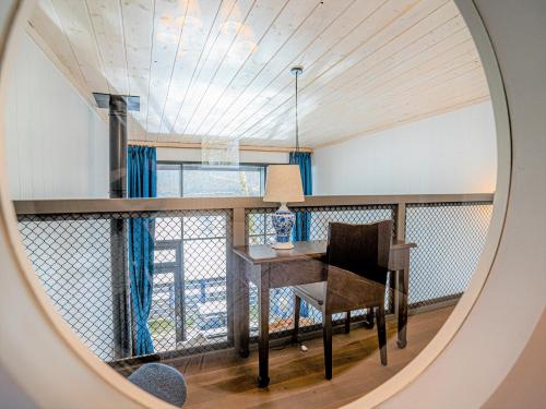 House villa Cottage de Luxe for 4 persons on the waterfront 1 gîte à louer Vergne