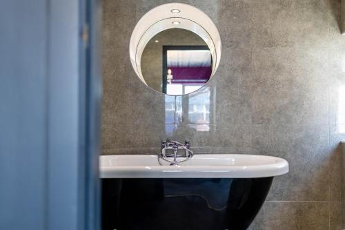 Empress Hall Blackpool by Charles Alexander Short Stay - Sleeps 20