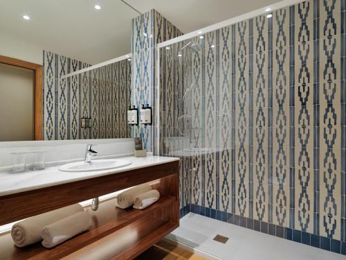 Double or Twin Room with Extra Bed and Pool View (3 Adults)