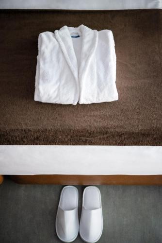 Oktober Downtown Rooms - image 12