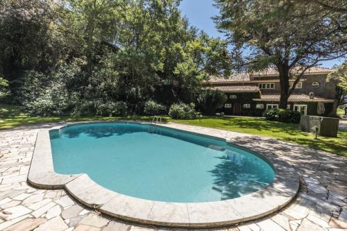 Hideaway Paradise by CadenzaLux gîte à louer Malveira da Serra