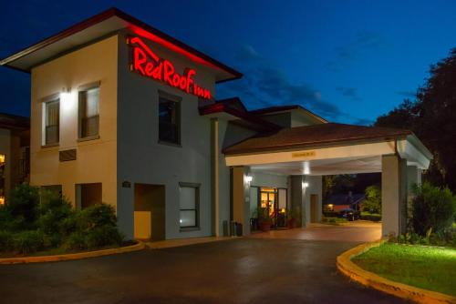 Quality Inn & Suites - image 6