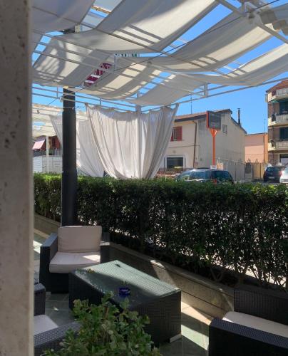 Зовнішній вигляд готелю, Hotel Ristorante Aeclanum in Мірабелла-Еклано