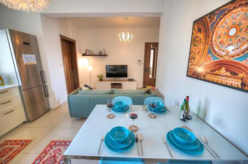 Charming 2 bedroom apartment close to Junior College ETUS1-1 in Msida