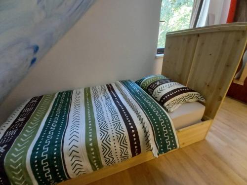 1 twin bed