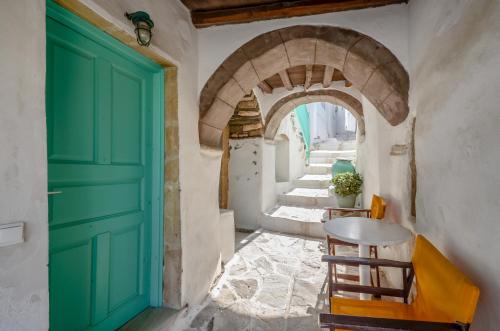 Ulaz, Hotel Anixis in Naxos Island