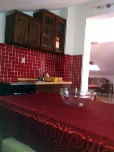 Three-Bedroom Apartment (9 Adults)
