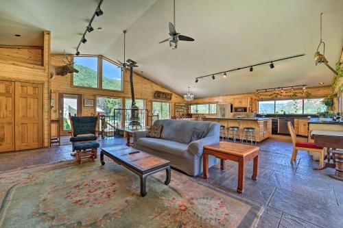 Direct Hiking Access: Riverfront Dolores Home! in Mancos (CO)