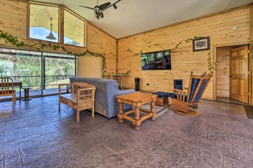 Direct Hiking Access: Riverfront Dolores Home! in Mancos (CO)