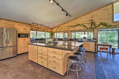 Direct Hiking Access: Riverfront Dolores Home! in Mancos (CO)