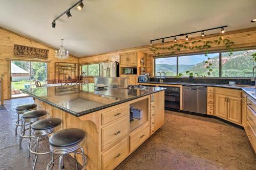 Direct Hiking Access: Riverfront Dolores Home! in Mancos (CO)