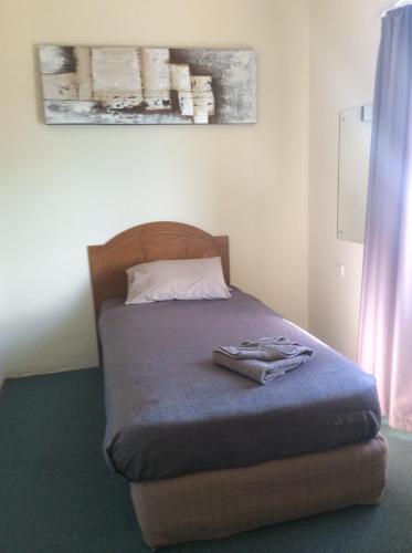 New Whyalla Hotel New Whyalla Hotel is a popular choice amongst travelers in Whyalla, whether exploring or just passing through. The property features a wide range of facilities to make your stay a pleasant experience.