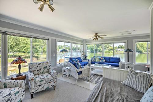 Idyllic Waterfront Home with Game Room, Shared Dock in Kilmarnock