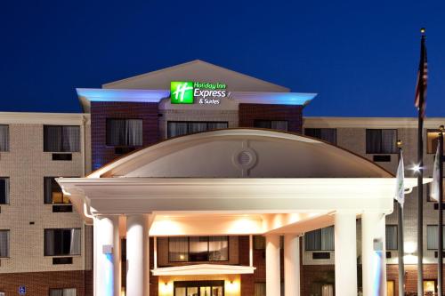 Photo - Holiday Inn Express Hotel & Suites Biloxi- Ocean Springs, an IHG Hotel