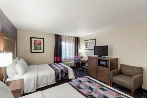 Comfort Inn Midtown - image 13