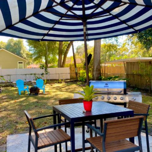 Family Vacation Home in Tampa - image 2