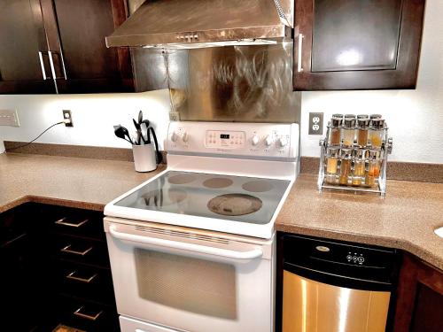 Newly Remodeled spacious units, minutes from mountains, inlet, downtown and airport