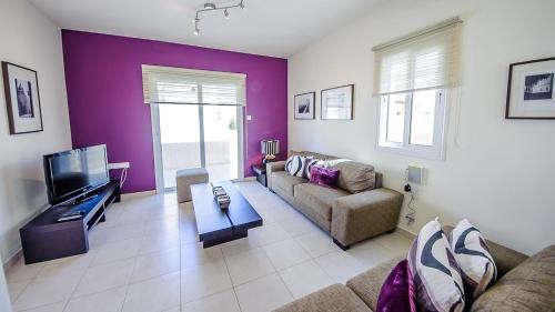 Pernera Holiday Villa 012 - image 2