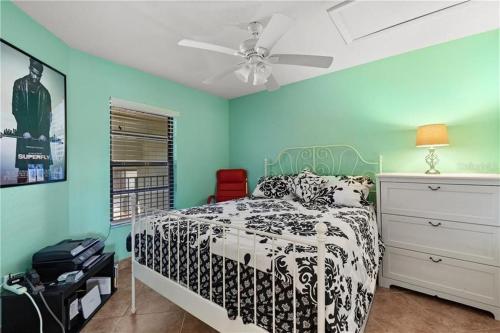 Wander Residence Condo near Fort DeSoto in Tierra Verde, USA
