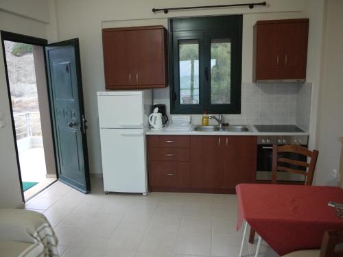 virtuvė, Portela Apartments Kampoula in Viannos