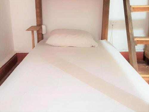 Ikali Hostel – Monterrey, MO