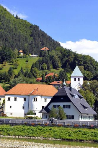 Vila Monet - image 11