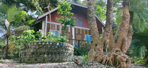 Garden, Paseo Del Mar Dive Resort in Jagna