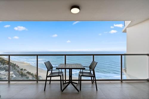 Peninsula Surfers Paradise Apartments - Hosted by Coastal Letting Co Room Type - Premium Two-Bedroom Apartment with Ocean View Peninsula Surfers Paradise Apartments - Hosted by Coastal Letting Co Room Type - Premium Two-Bedroom Apartment with Ocean View