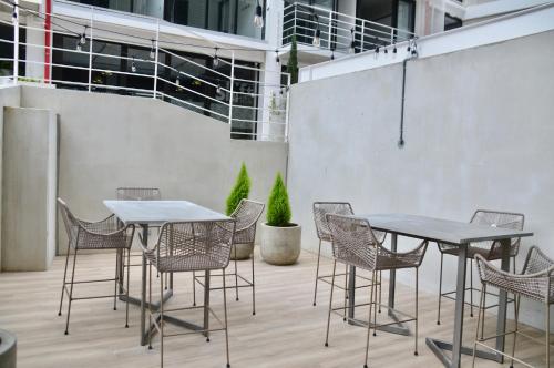 Cozy Stays Cayala Apartments (407) - image 5