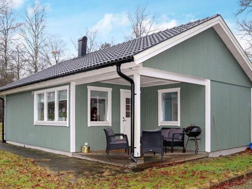 6 person holiday home in HYLTEBRUK