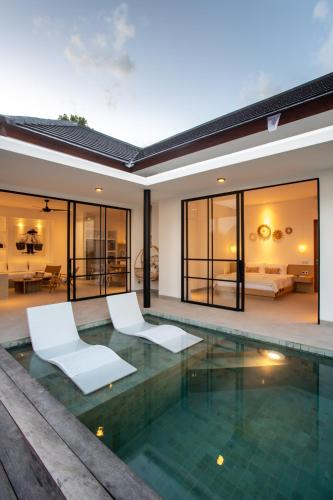 Two-Bedroom Villa image 9