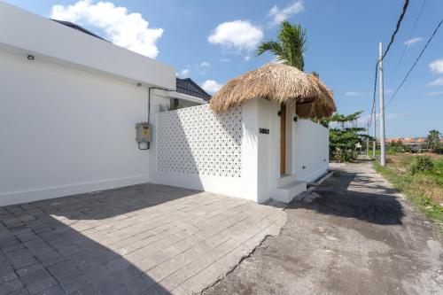 Two-Bedroom Villa image 2