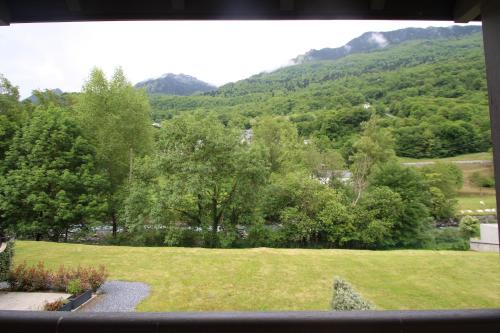 CG APPART**4 PERS VUE GAVE BALCON 5 MN LUZ Luz-Saint-Sauveur