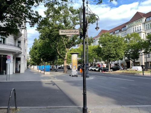 Hotel Castell am Kurfürstendamm - image 11