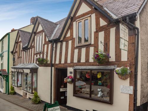 Buitenkant, Dove Cottage in Ruthin