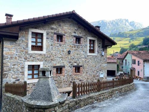 La Cueva del Bosque en Cabrales ideal para conocer Picos de Europa gîte à louer Prado