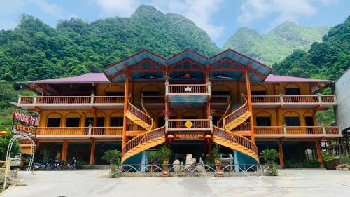 HOMESTAY PAC BO CAO BẰNG (HOMESTAY PAC BO CAO BANG) in Truong Ha