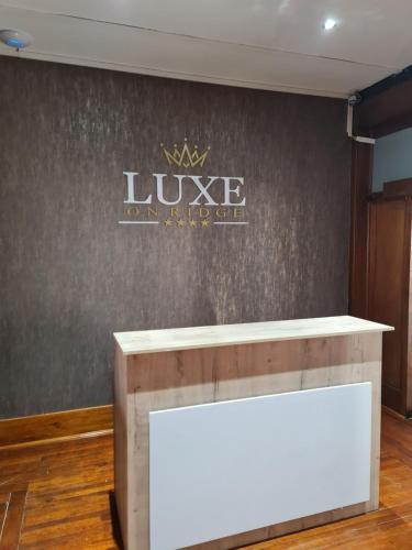 Lobby, Luxe on Ridge Boutique Hotel in Berea