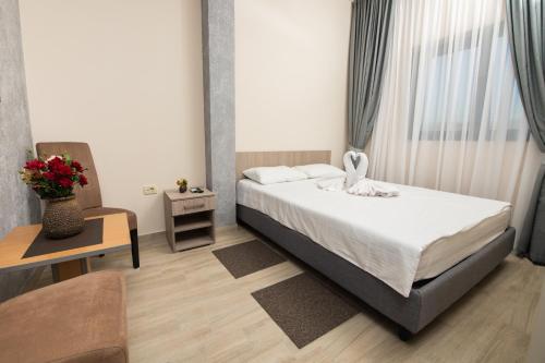 . IPN ROOMs