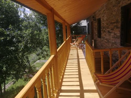 Balkons/terase, Hotel Kepney in Omalo