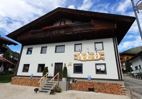 ทัศนียภาพภายนอกโรงแรม, Alpen Lodge Berwang in เบอร์วัง